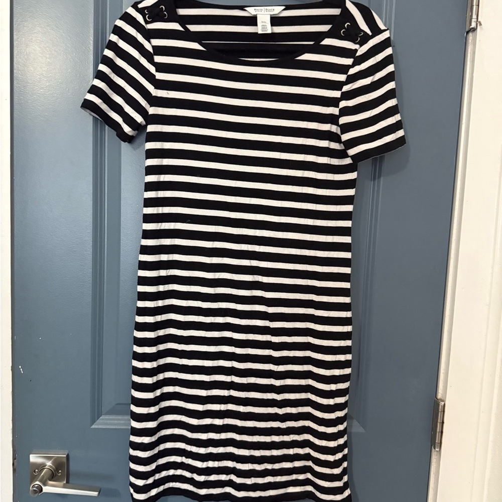 White House Black Market Black and White Raglan Mini Dress
